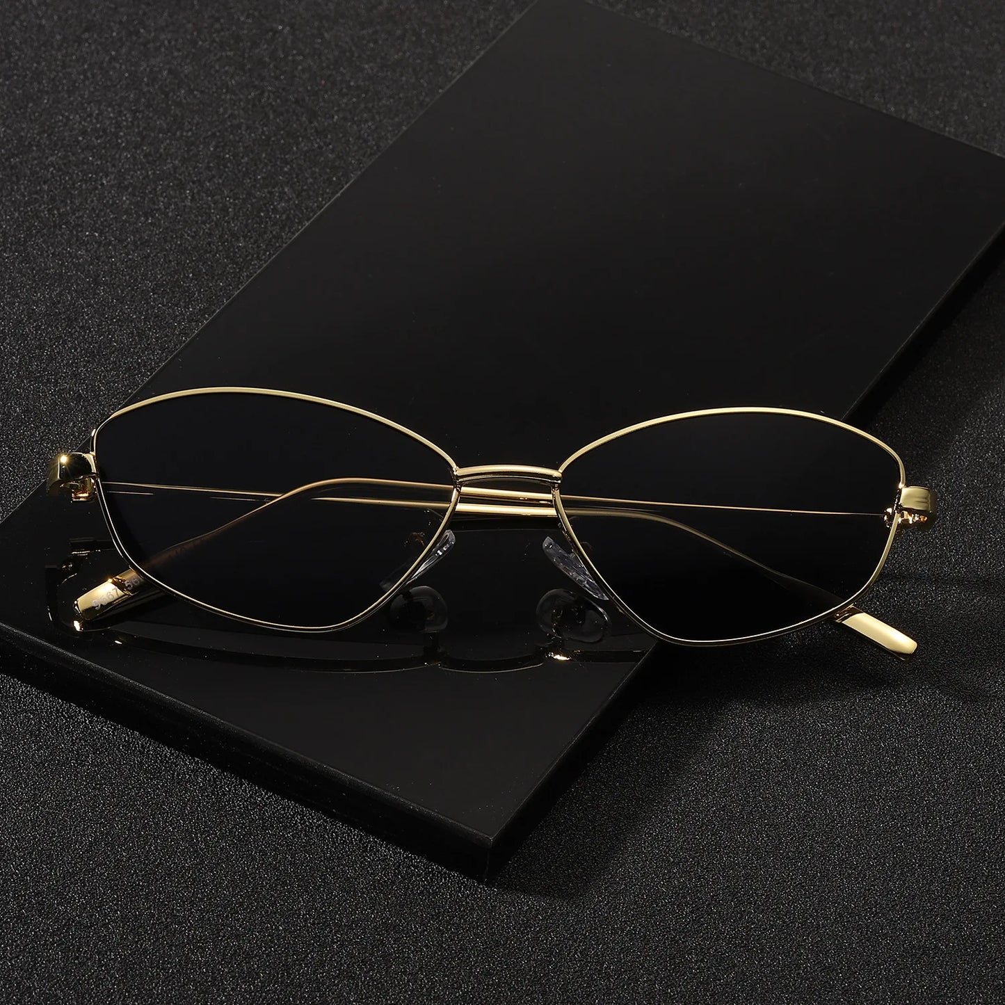 RBB Metal Cat-Eye Small Frame Sunglasses – Stylish & Versatile Alloy Sunnies