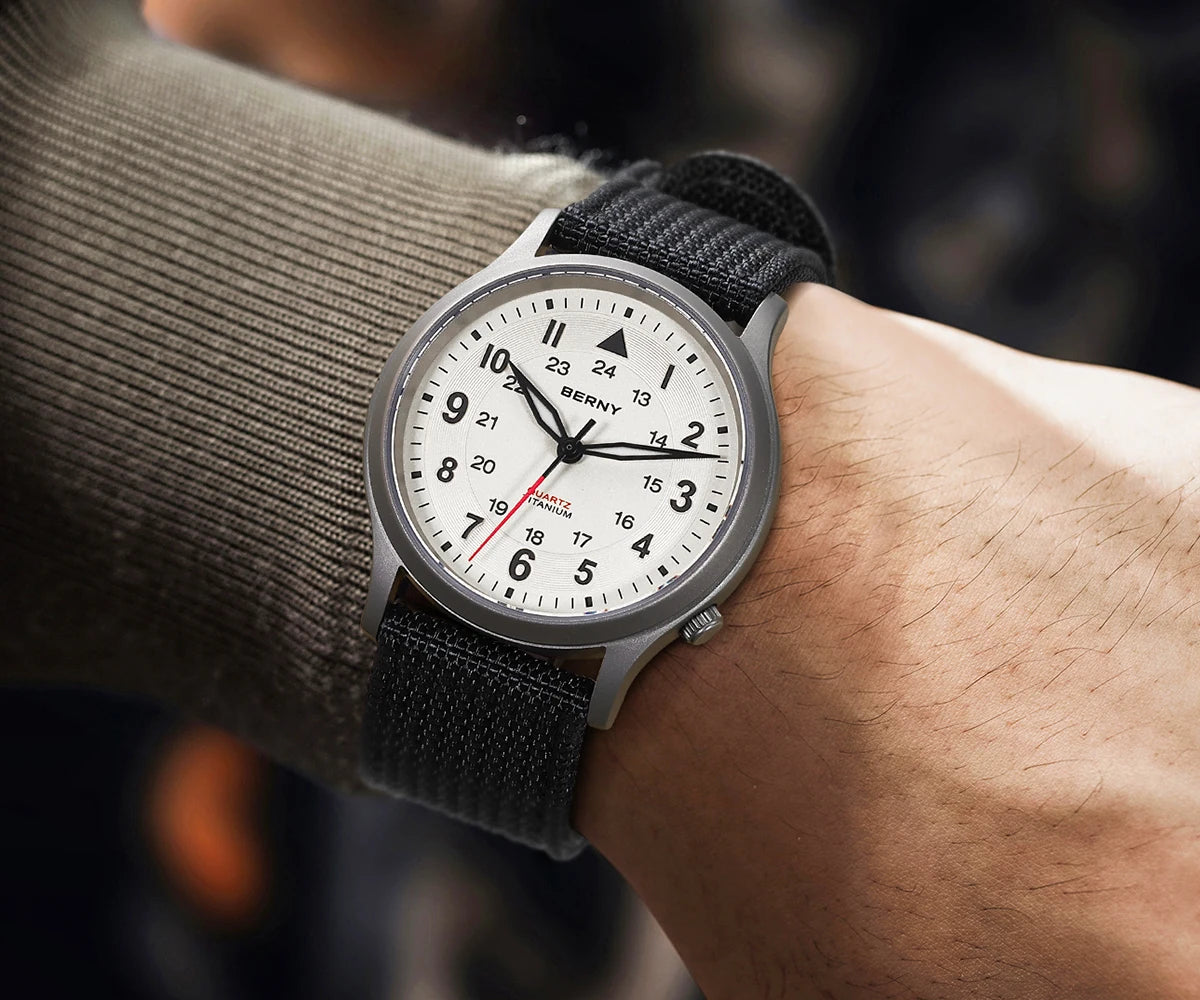 RBB Titanium Field Pilot Watch – Super Luminous Men's Outdoor Quartz Wristwatch with Sapphire Glass (5ATM)