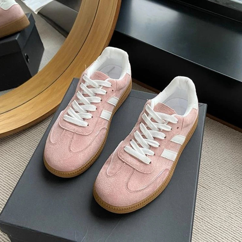 "Women's Lace-Up Vulcanized Sneakers – Casual Outdoor Trainers"