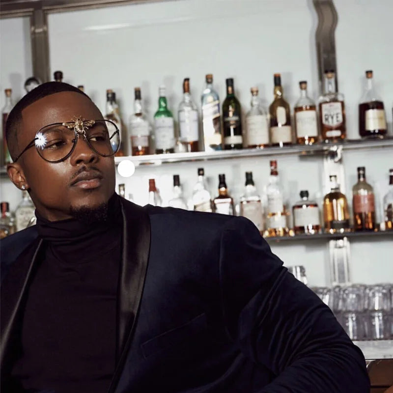 RBB Luxury Classic Bee Vintage Pilot Sunglasses — Stylish retro design with gradient, anti-reflective lenses. Unisex and UV400 protected for everyday wear.