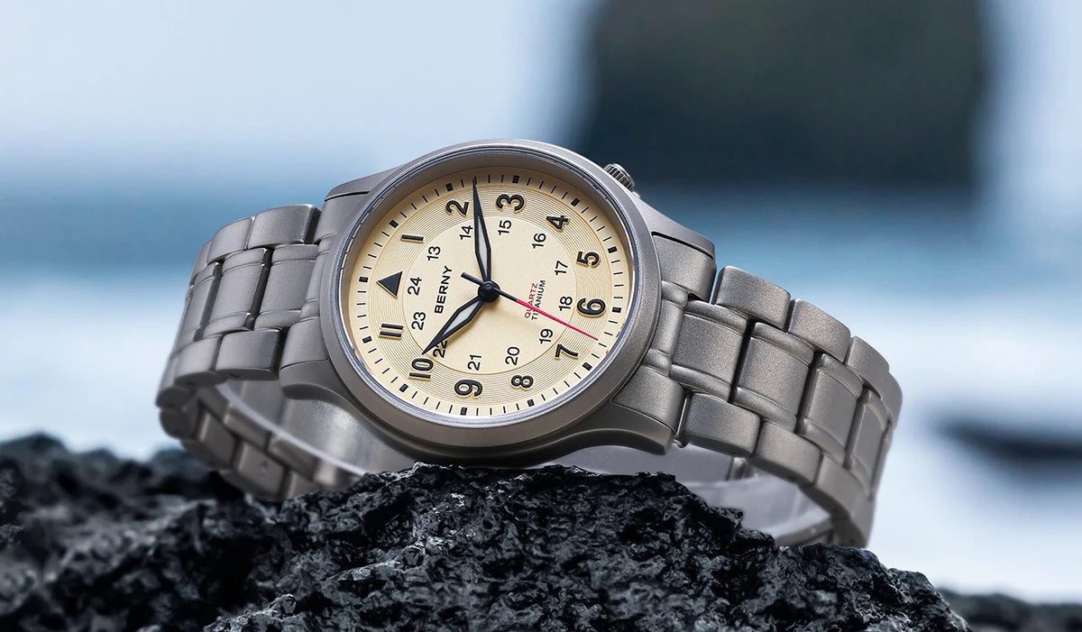 RBB Titanium Field Pilot Watch – Super Luminous Men's Outdoor Quartz Wristwatch with Sapphire Glass (5ATM)