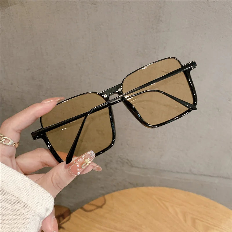 RBB 2024 Vintage Women's Fashion Sunglasses – Luxury Metal Square Frame with UV400 Pink Gradient Lenses