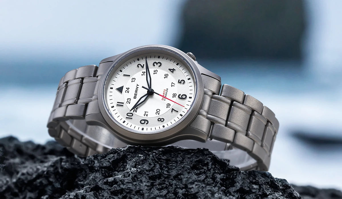 RBB Titanium Field Pilot Watch – Super Luminous Men's Outdoor Quartz Wristwatch with Sapphire Glass (5ATM)