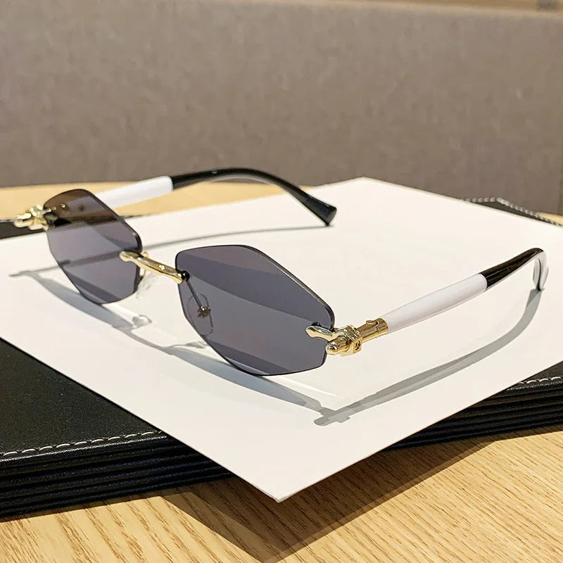 RBB Small Rhombus Gradient Sunglasses – Stripe Print Legs, Unisex Hip Hop Driving Shades