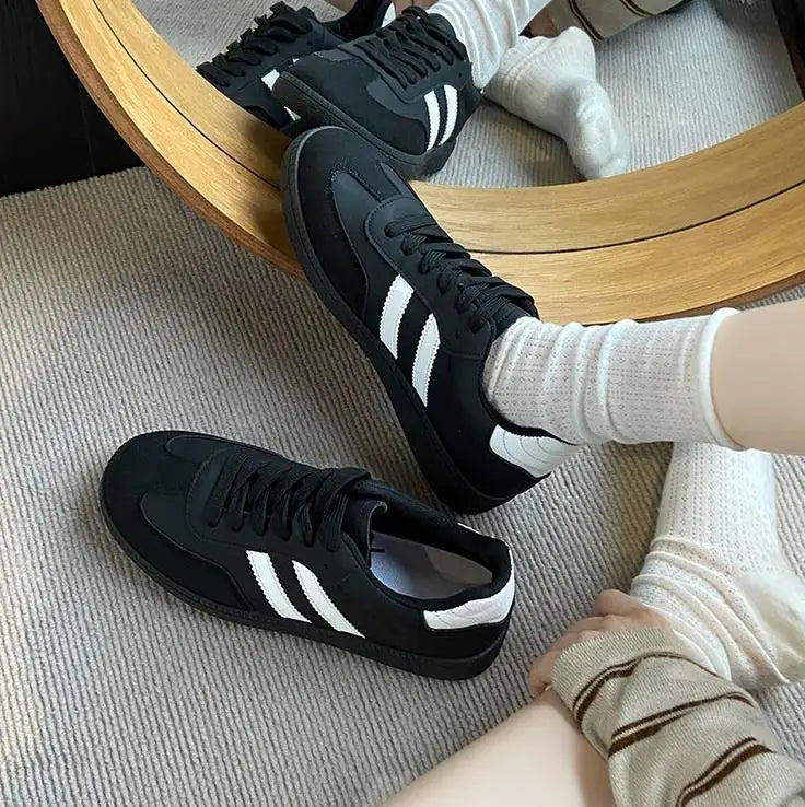 "Women's Lace-Up Vulcanized Sneakers – Casual Outdoor Trainers"