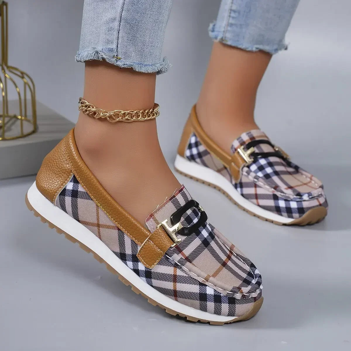 Women’s Plaid Canvas Loafers – Slip-On Casual Non-Slip Walking Shoes