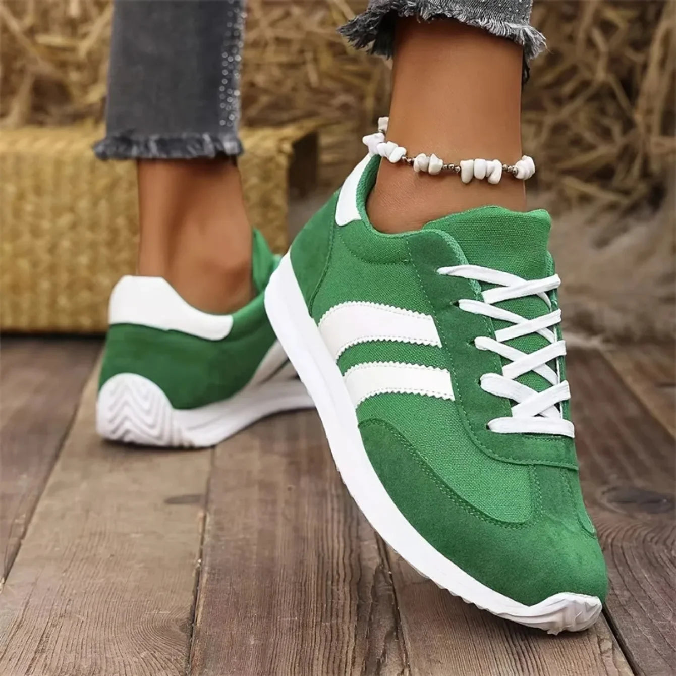 2025 Spring Women’s Sneakers – Comfortable, Versatile Flat Casual Lace-Up Sports Shoes, Plus Size
