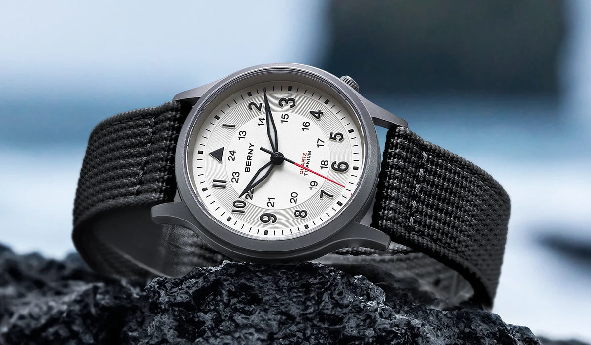 RBB Titanium Field Pilot Watch – Super Luminous Men's Outdoor Quartz Wristwatch with Sapphire Glass (5ATM)