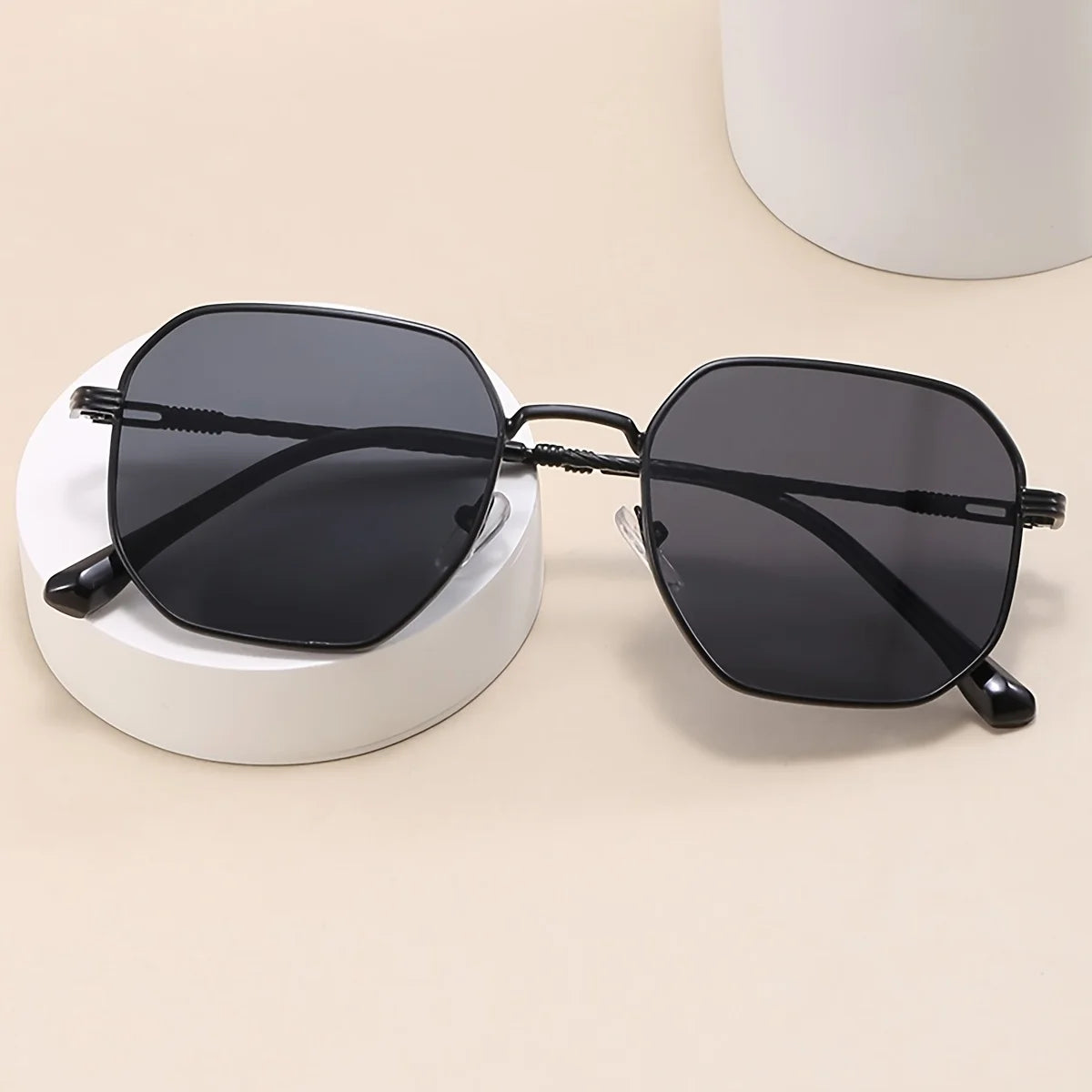 RBB European Style Fashionable Glasses – Black & Gold Borders with High-Quality Lenses (Unisex)