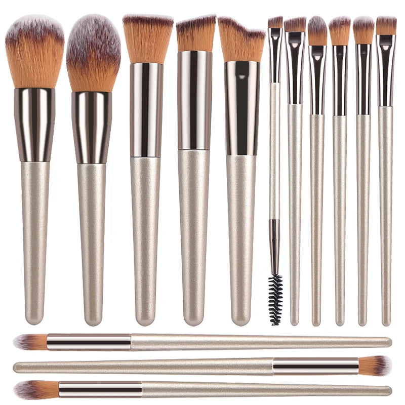 Hot Champagne Makeup Brush Set – Foundation, Blush, Eyeshadow & Blending Tools