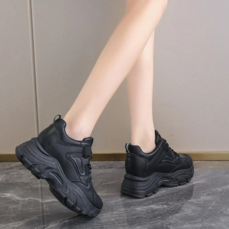 2025 Women’s White PU Leather Platform Sneakers — Lace-Up Thick Sole Casual Vulcanized Shoes