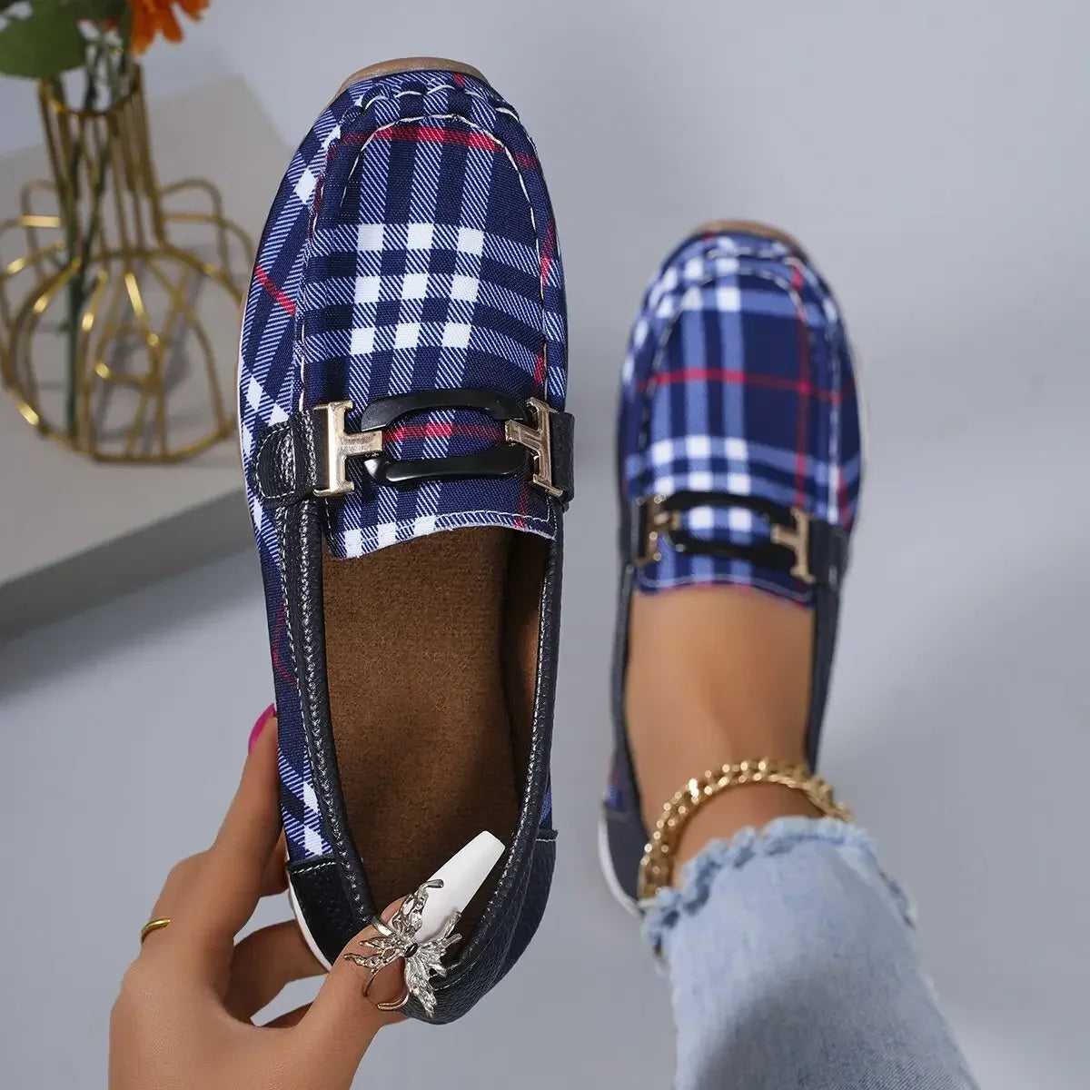 Women’s Plaid Canvas Loafers – Slip-On Casual Non-Slip Walking Shoes