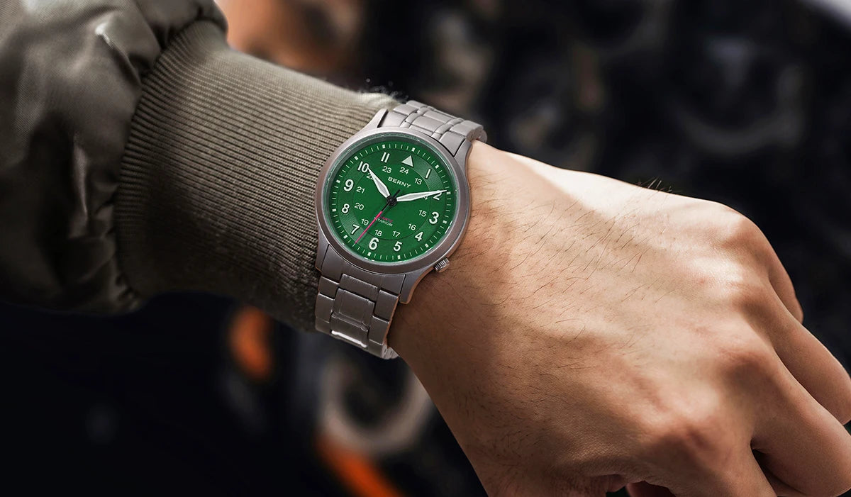 RBB Titanium Field Pilot Watch – Super Luminous Men's Outdoor Quartz Wristwatch with Sapphire Glass (5ATM)