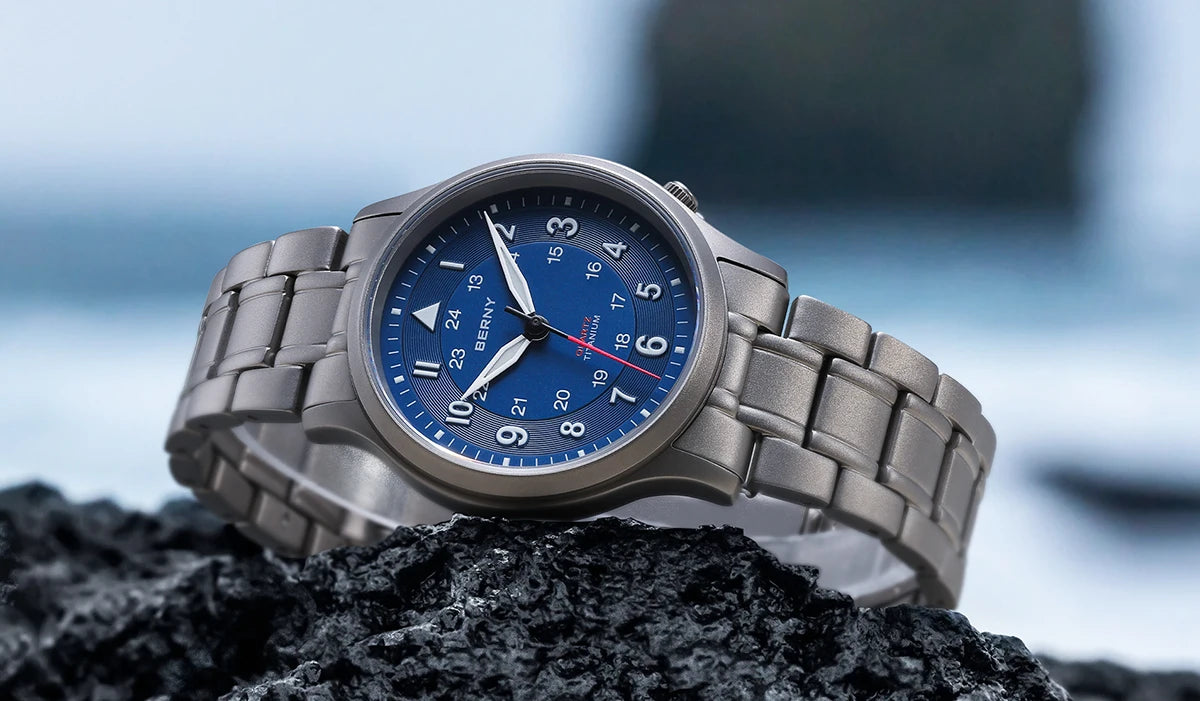 RBB Titanium Field Pilot Watch – Super Luminous Men's Outdoor Quartz Wristwatch with Sapphire Glass (5ATM)