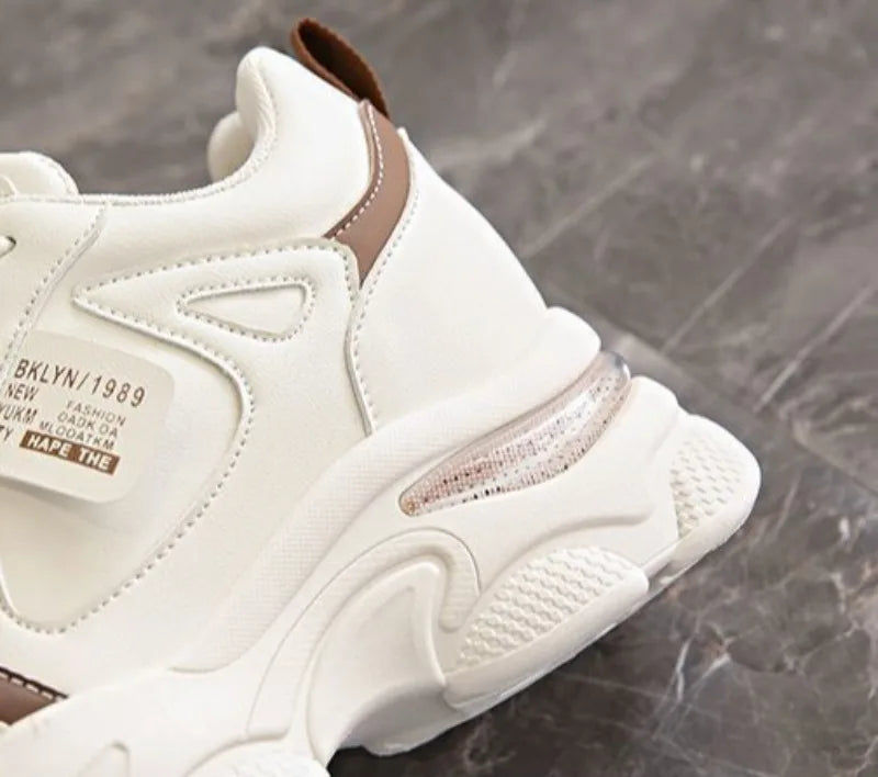 Women’s White Sport Sneakers – Thick Sole, Ultra-Light Platform, Casual & Running Shoes (Spring/Autumn 2025)