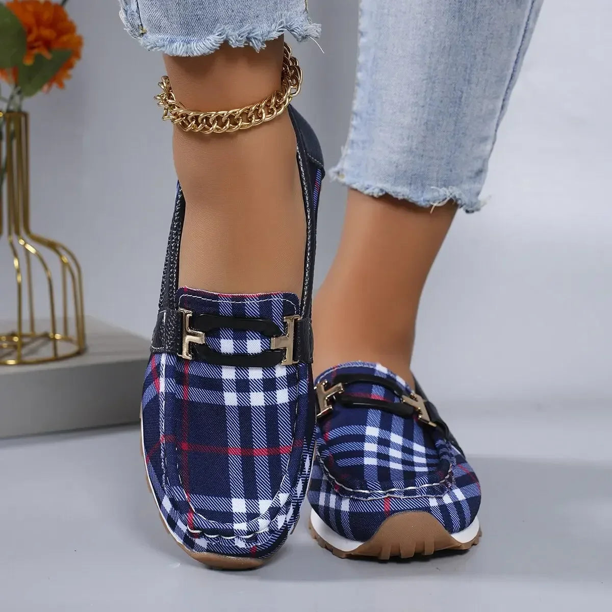 Women’s Plaid Canvas Loafers – Slip-On Casual Non-Slip Walking Shoes