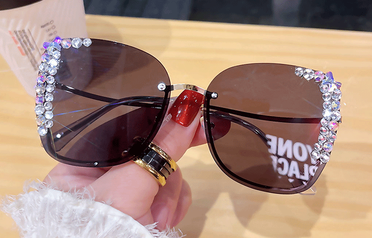 RBB Diamond Fashion Sunglasses for Women | Slim Face Design | RBB Street Style High-Grade Eyewear