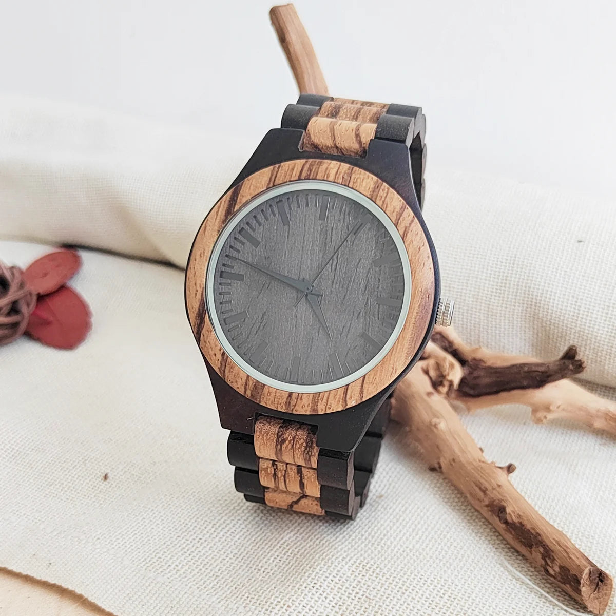 RBB Personalized Wooden Quartz Watch – Unisex Leather Strap, Custom Engraving, Gift-Ready