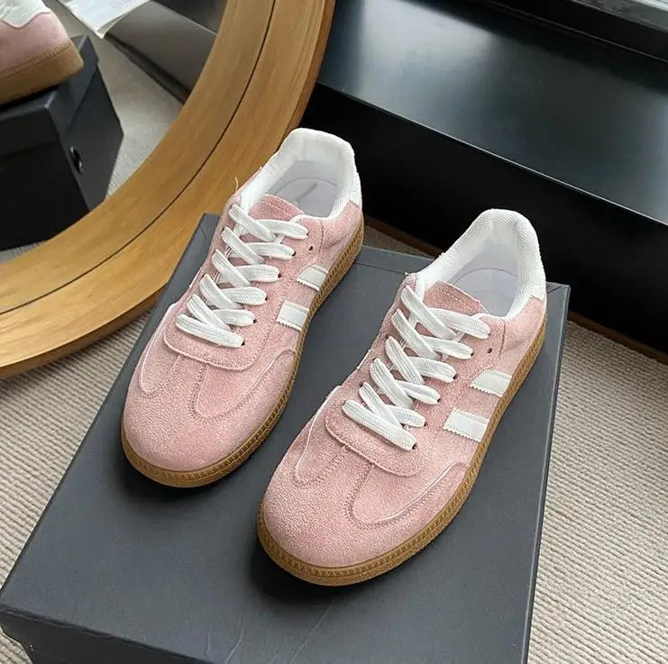 "Women's Lace-Up Vulcanized Sneakers – Casual Outdoor Trainers"