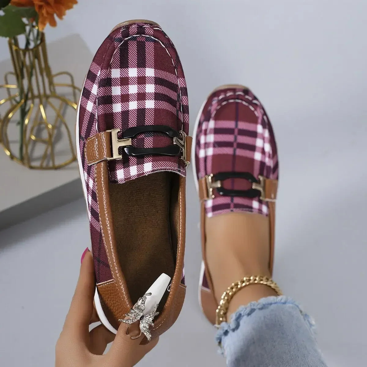 Women’s Plaid Canvas Loafers – Slip-On Casual Non-Slip Walking Shoes