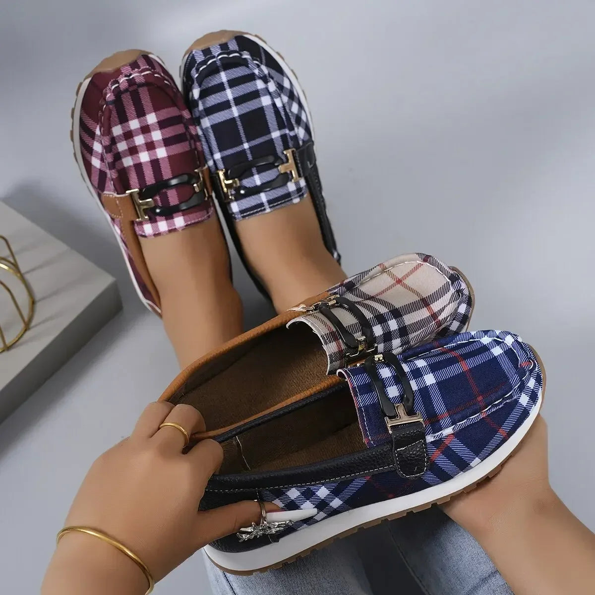 Women’s Plaid Canvas Loafers – Slip-On Casual Non-Slip Walking Shoes